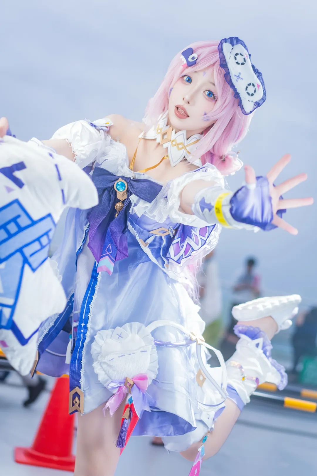 原神, シトラリ コスプレ, 屋外撮影, ピンク髪コスプレ, コミックマーケット108 - 4枚目