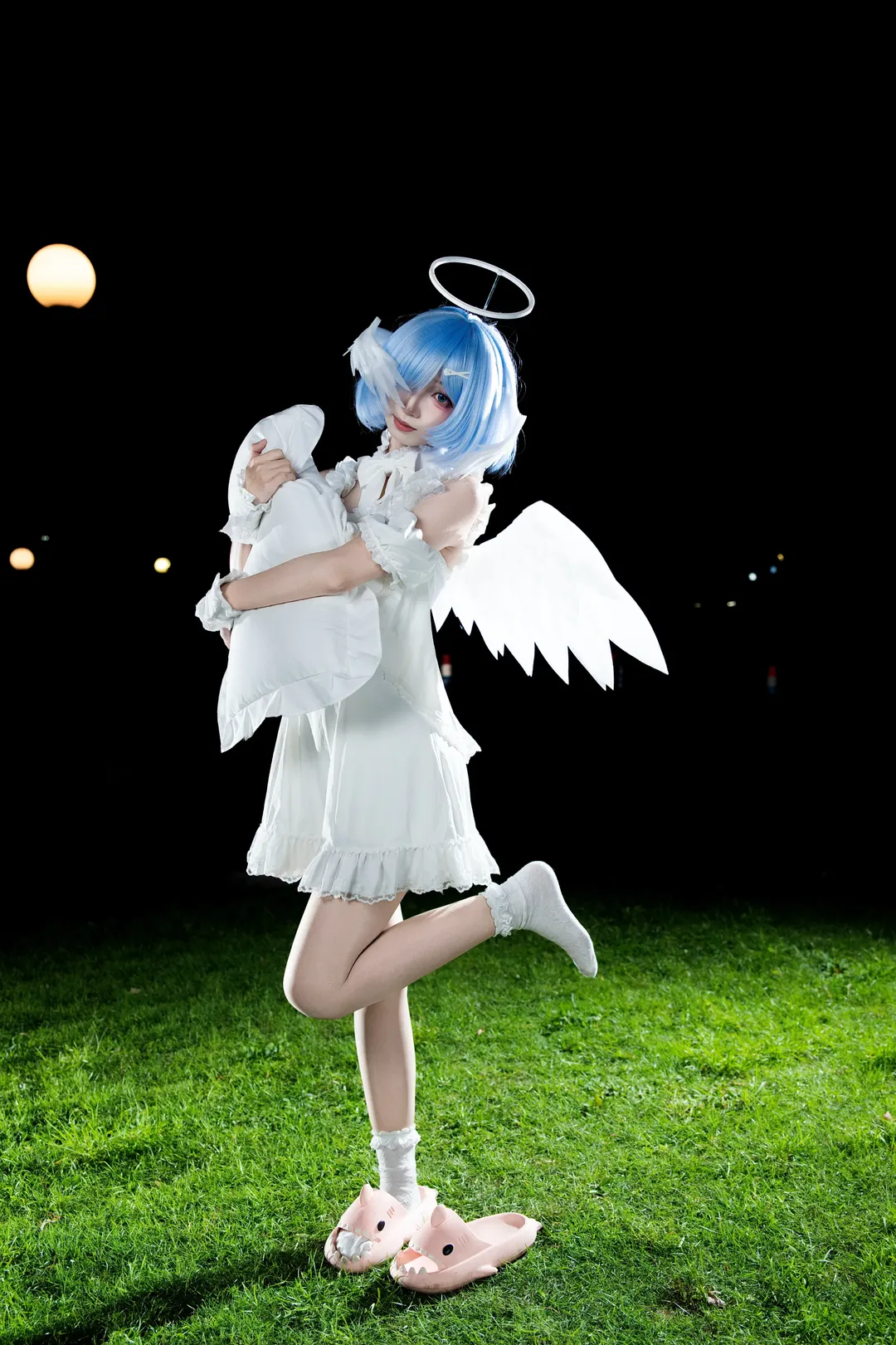 コスプレ, レム コスプレ, イベント撮影, 天使コスプレ, 夜間屋外撮影 - 1枚目