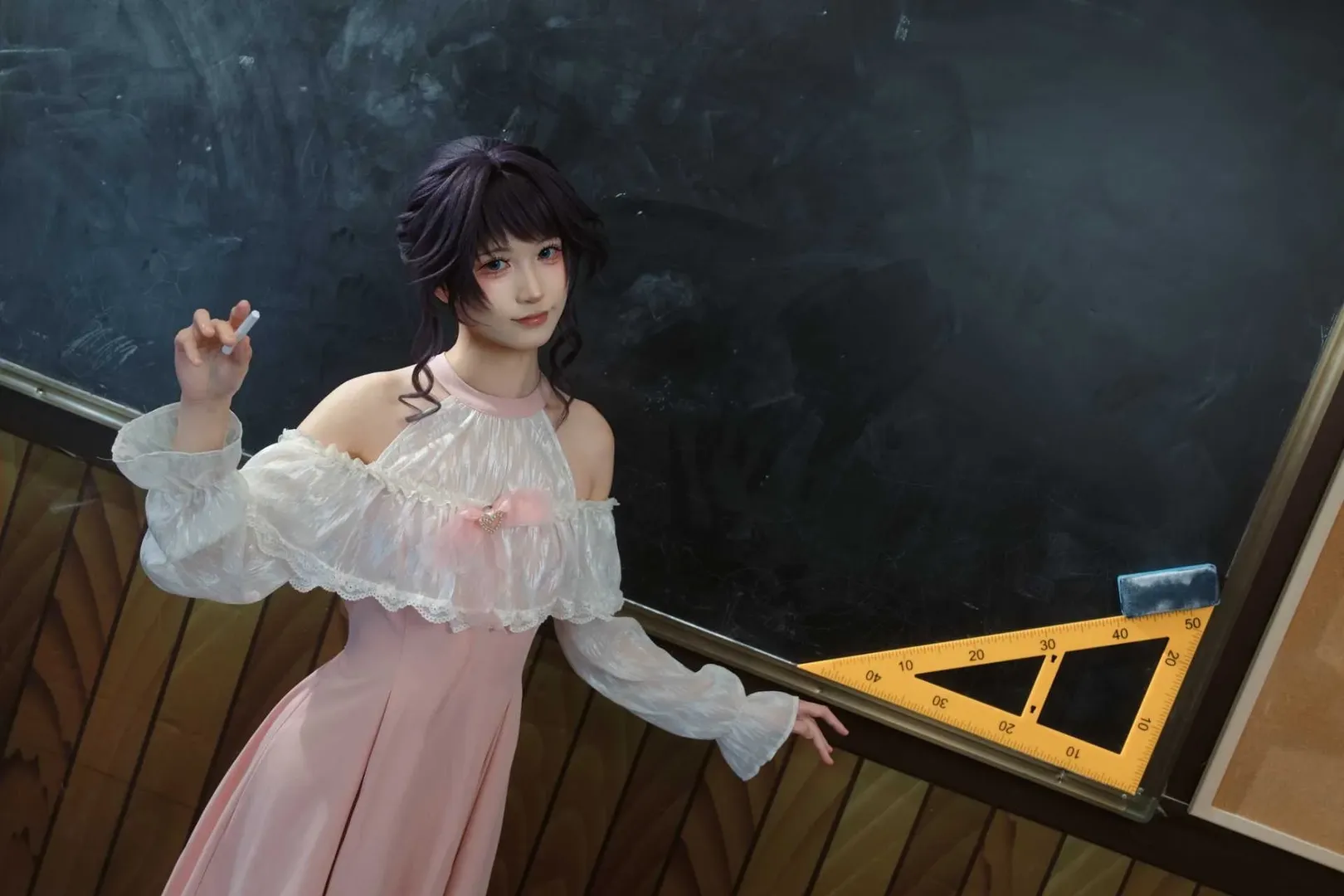 コスプレ撮影, 和栗薫子 コスプレ, 地王広場, 薫る花は凛と咲く, オフショルダーワンピース - 3枚目