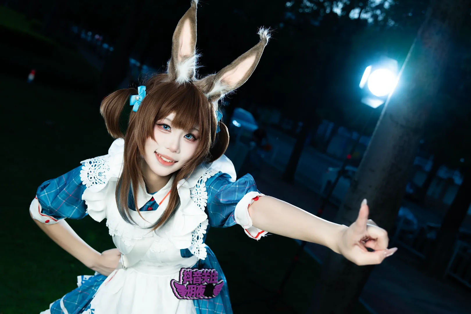 メイド服, アークナイツ, イベント撮影, アーミヤ コスプレ, 屋外夜景 - 3枚目