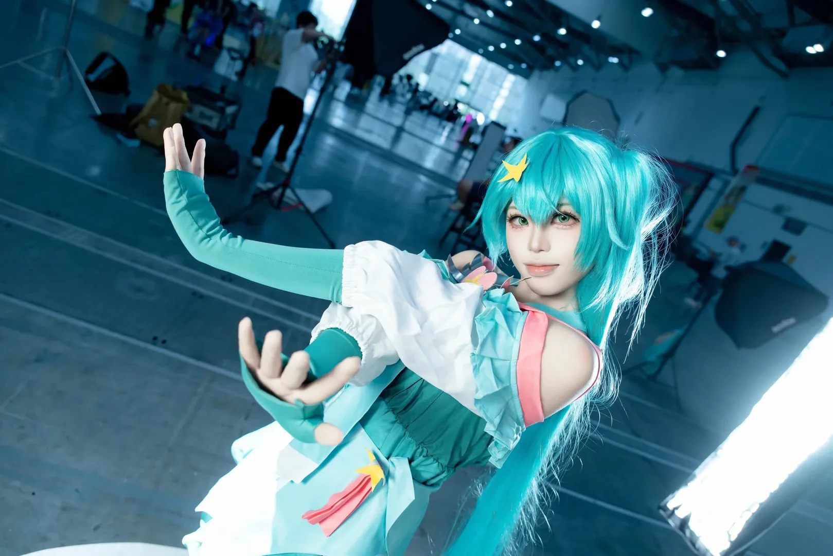 白ストッキング, コスプレ撮影, 中山アニメ展, ベイベイとヤーヤーコスプレ, バララシャオモーシェン - 7枚目