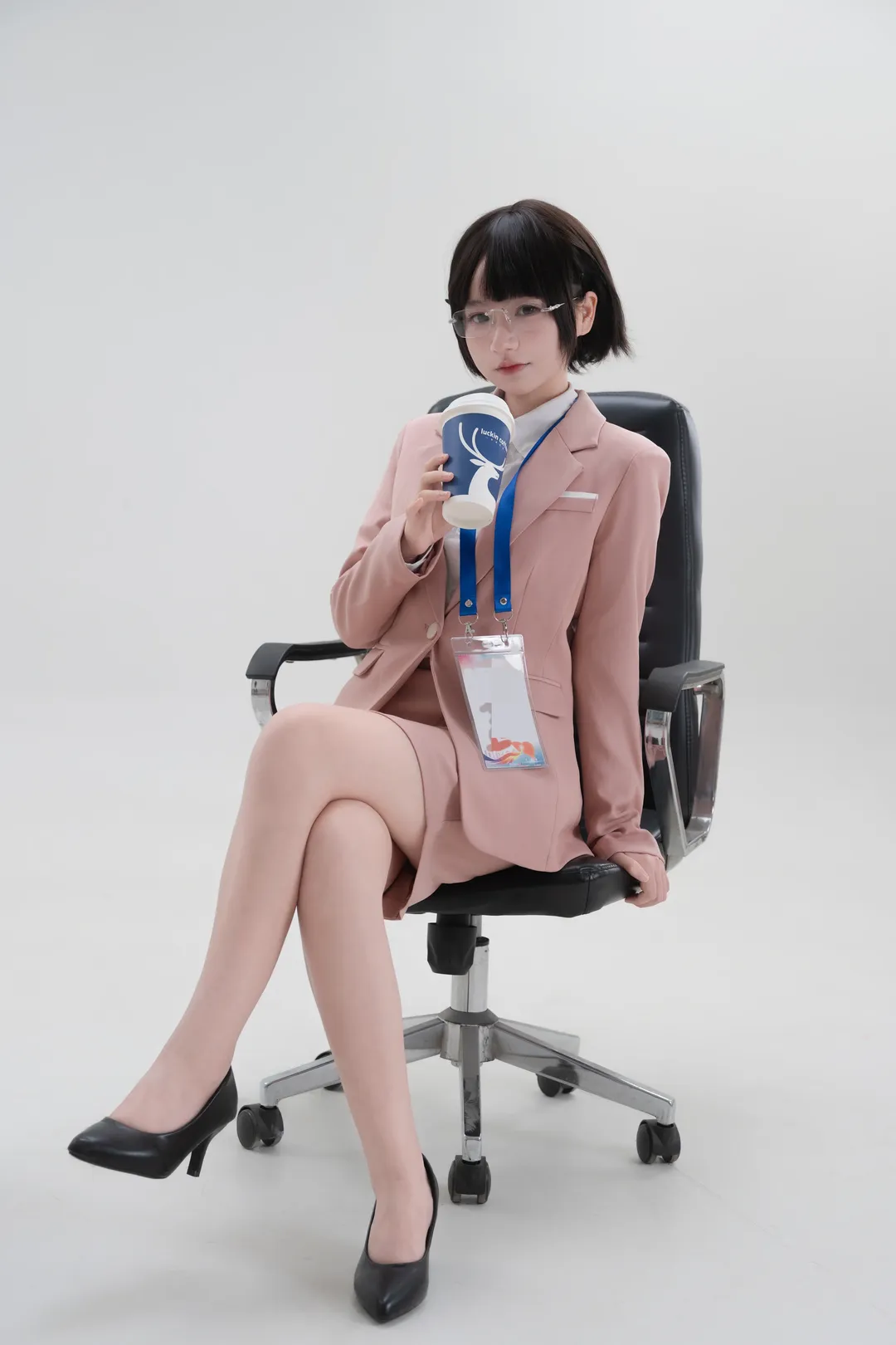 スタジオ撮影, オフィスコーデ, 肌色ストッキング, OL風コスプレ, 仕事中のサボり - 6枚目