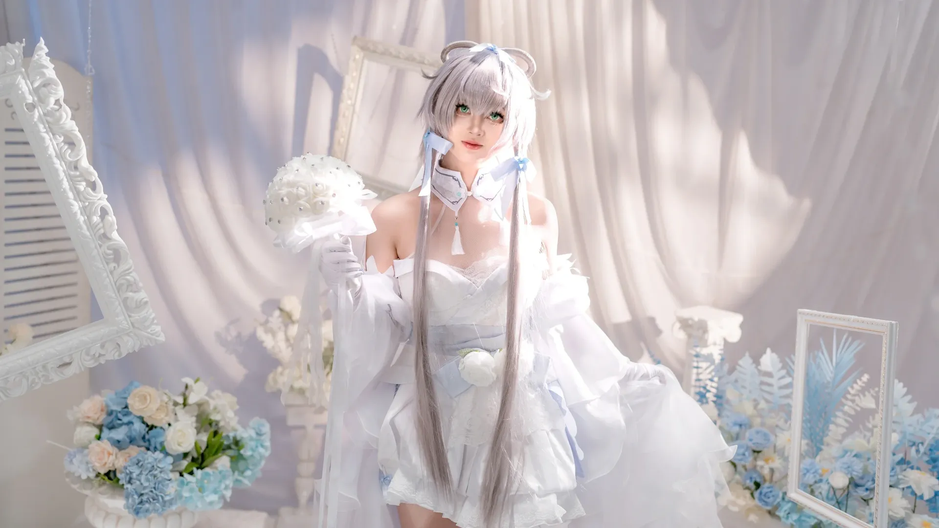 洛天依 コスプレ, コスプレ撮影, 洛天依, 花嫁コスプレ, 白ストッキング - 3枚目
