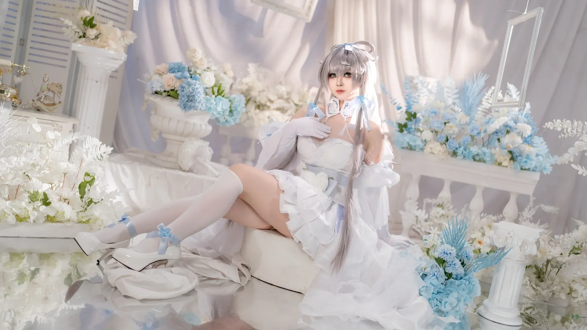 洛天依 コスプレ, コスプレ撮影, 洛天依, 花嫁コスプレ, 白ストッキング - 4枚目