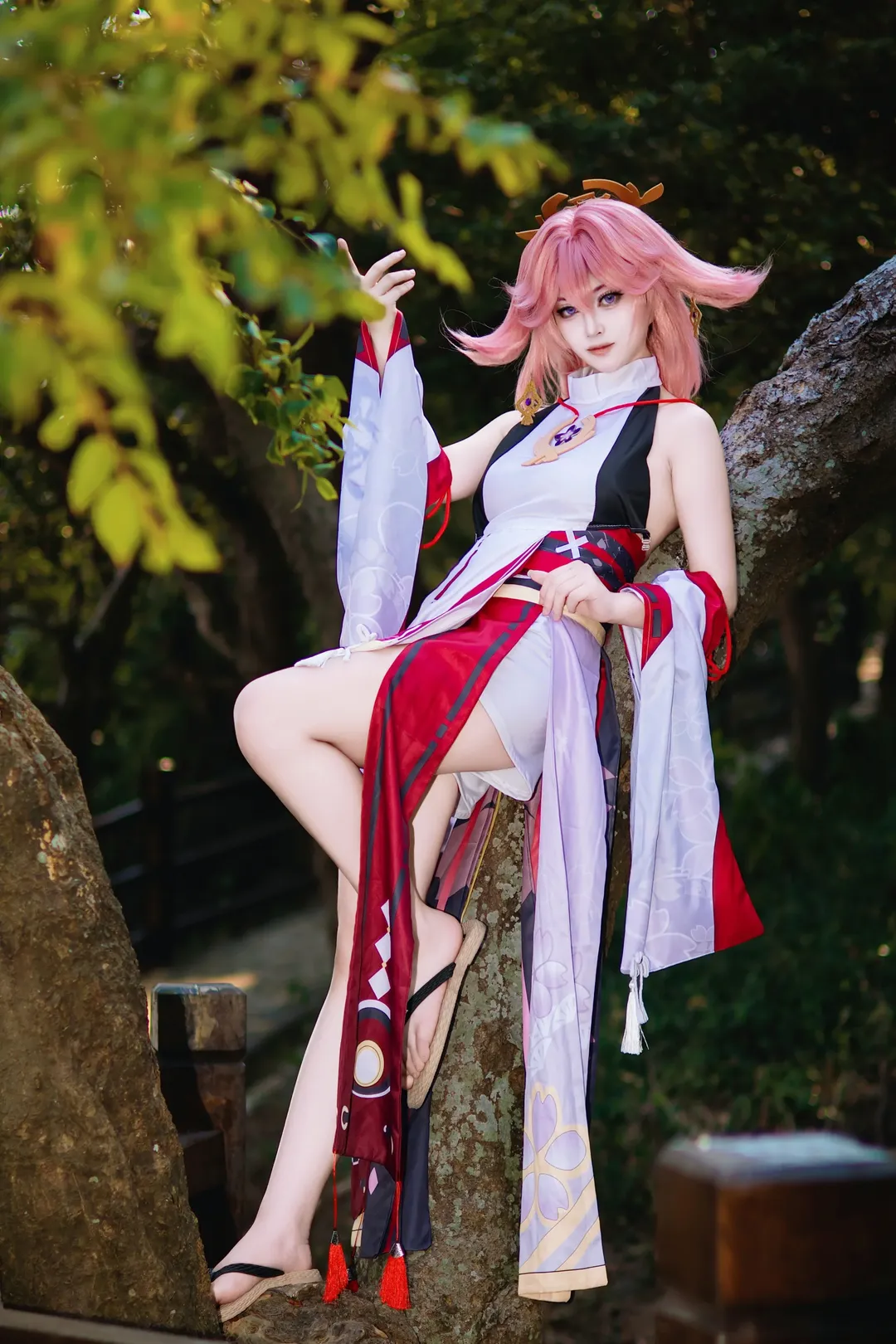 原神, 八重神子cos, 漫展摄影, 户外cosplay, 和风巫女 - 第1张
