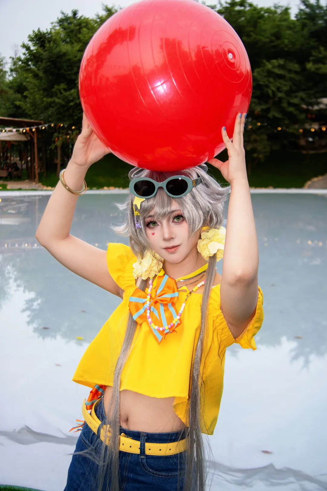 アウトドア撮影, 洛天依 コスプレ, 夏の屋外撮影, 元気コーデ, リフレクティングプール