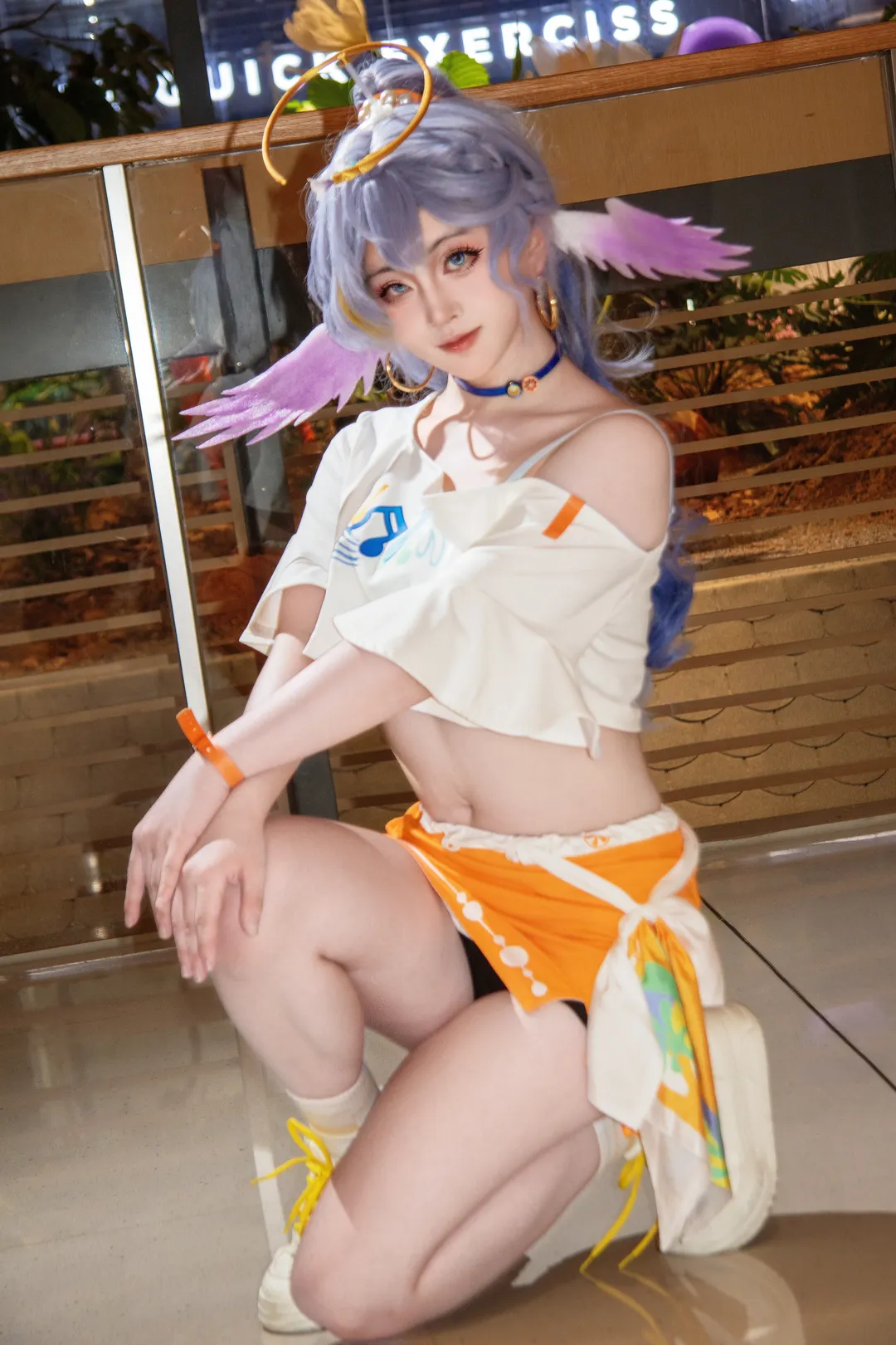 Honkai: Star Rail, Robin cosplay, Cosplay photography, Blue wig, Sporty style cosplay - Image 4