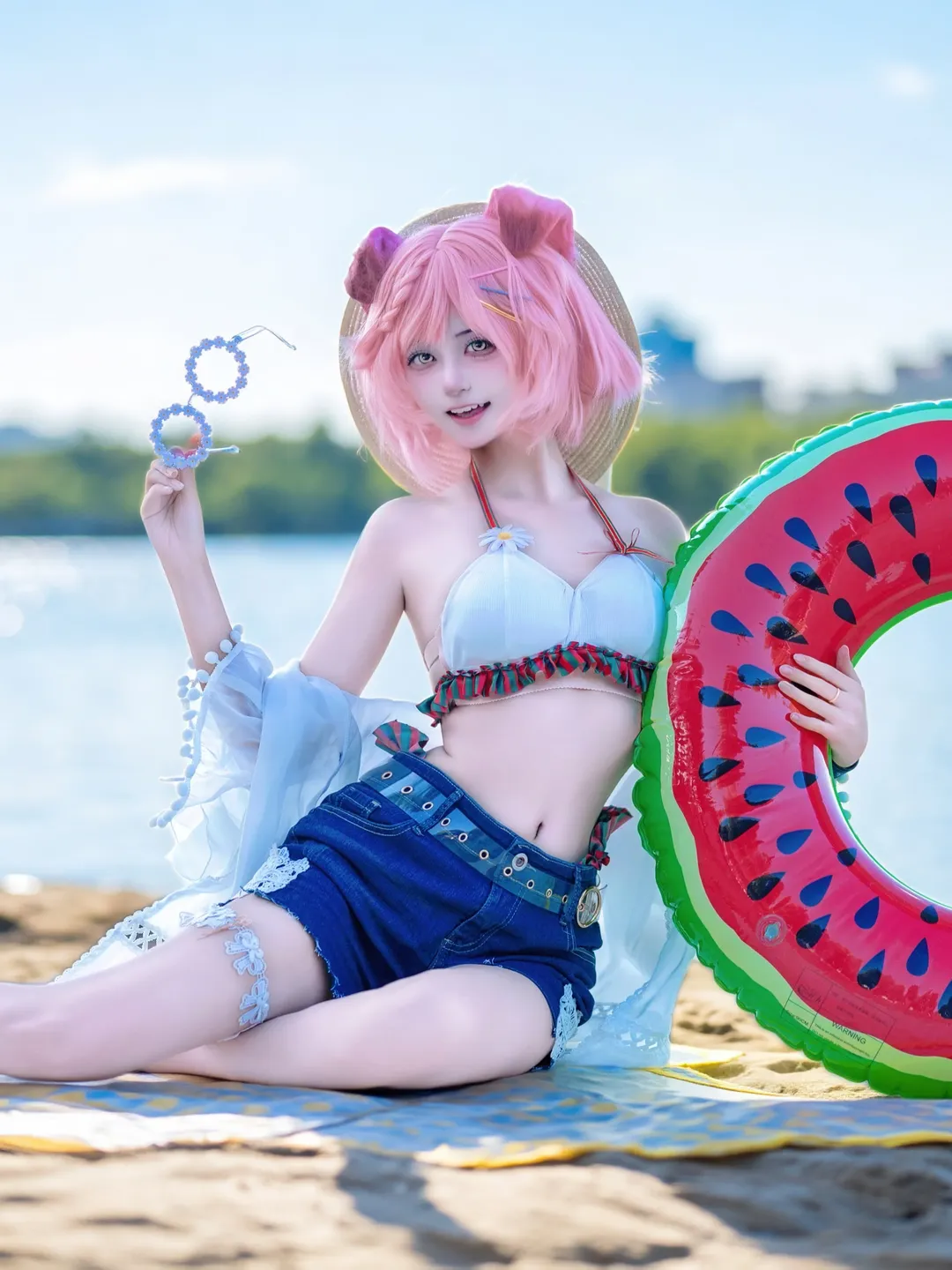 水着コスプレ, アークナイツ, コスプレ撮影, ゴールデングロー コスプレ, 夏のロケ - 1枚目