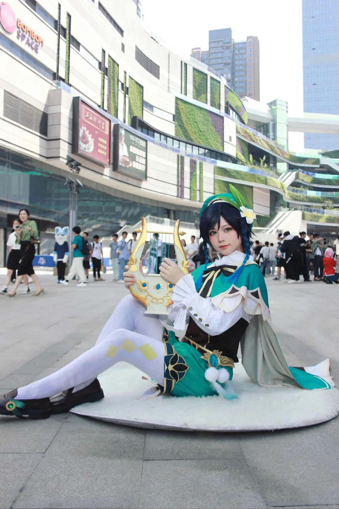 原神, 二次元撮影, イベント写真, 白ストッキングコスプレ, ウェンティ コスプレ - 4枚目