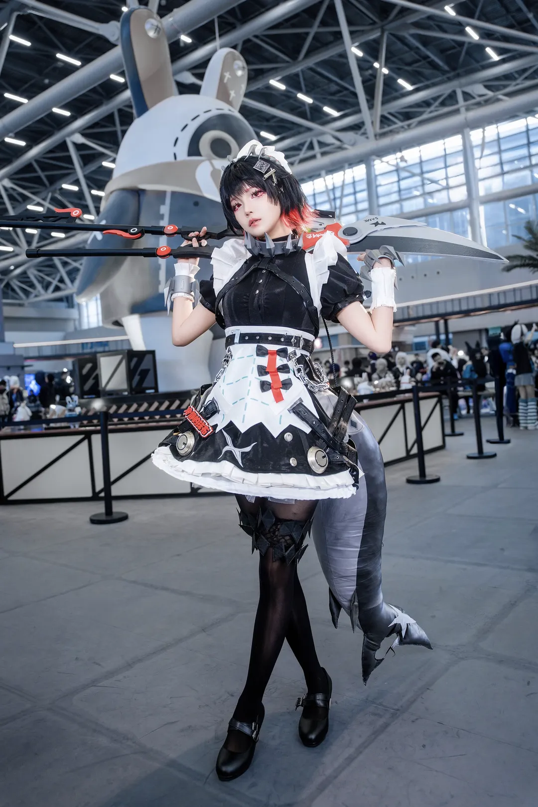 ゼンレスゾーンゼロ, イベント写真, エレン・ジョー コスプレ, 黒ストッキングコスプレ, 機械メイド - 2枚目