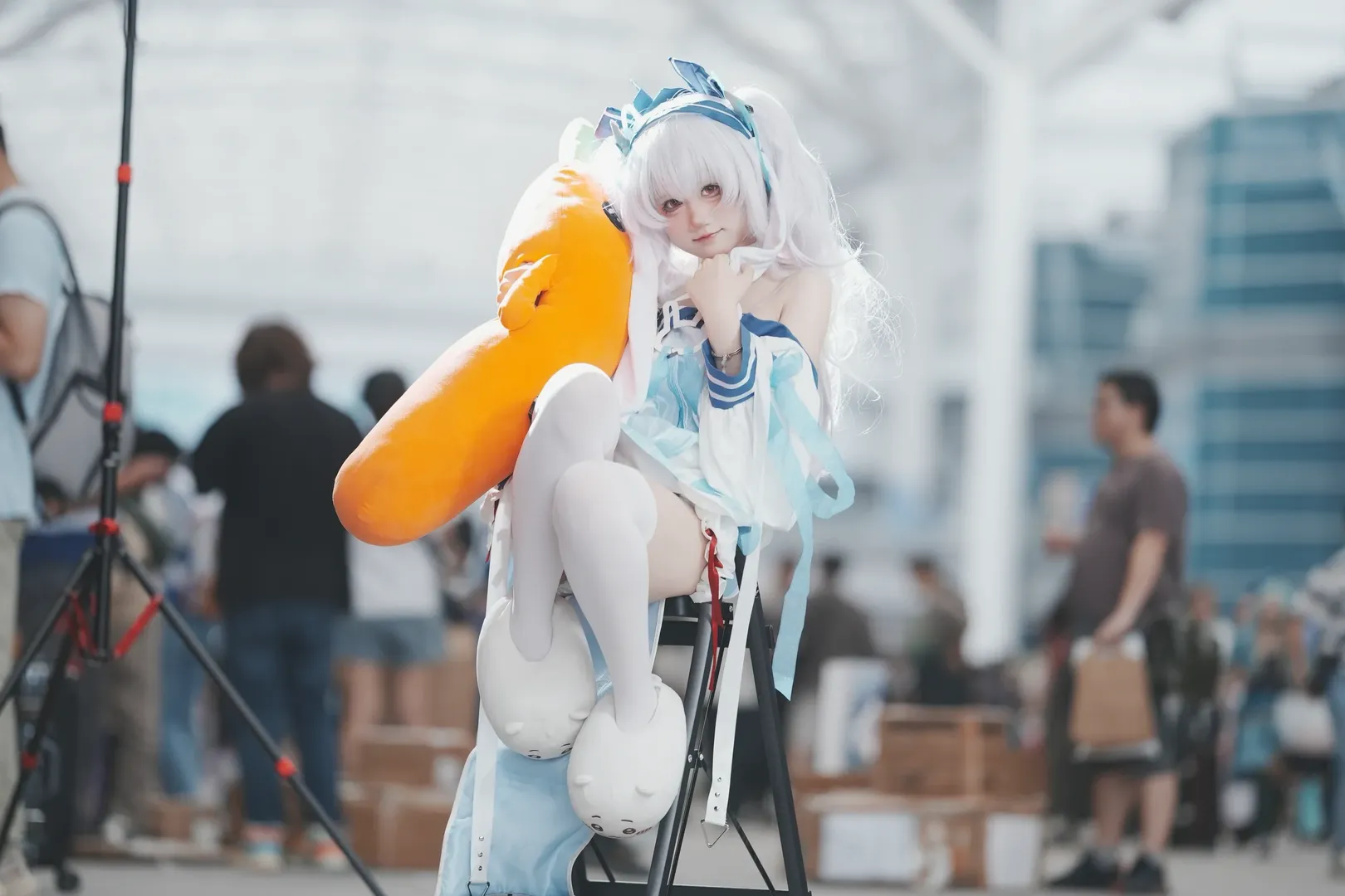 碧蓝航线, 拉菲cos, 漫展随拍, 白丝cosplay, 毛绒玩具 - 第2张