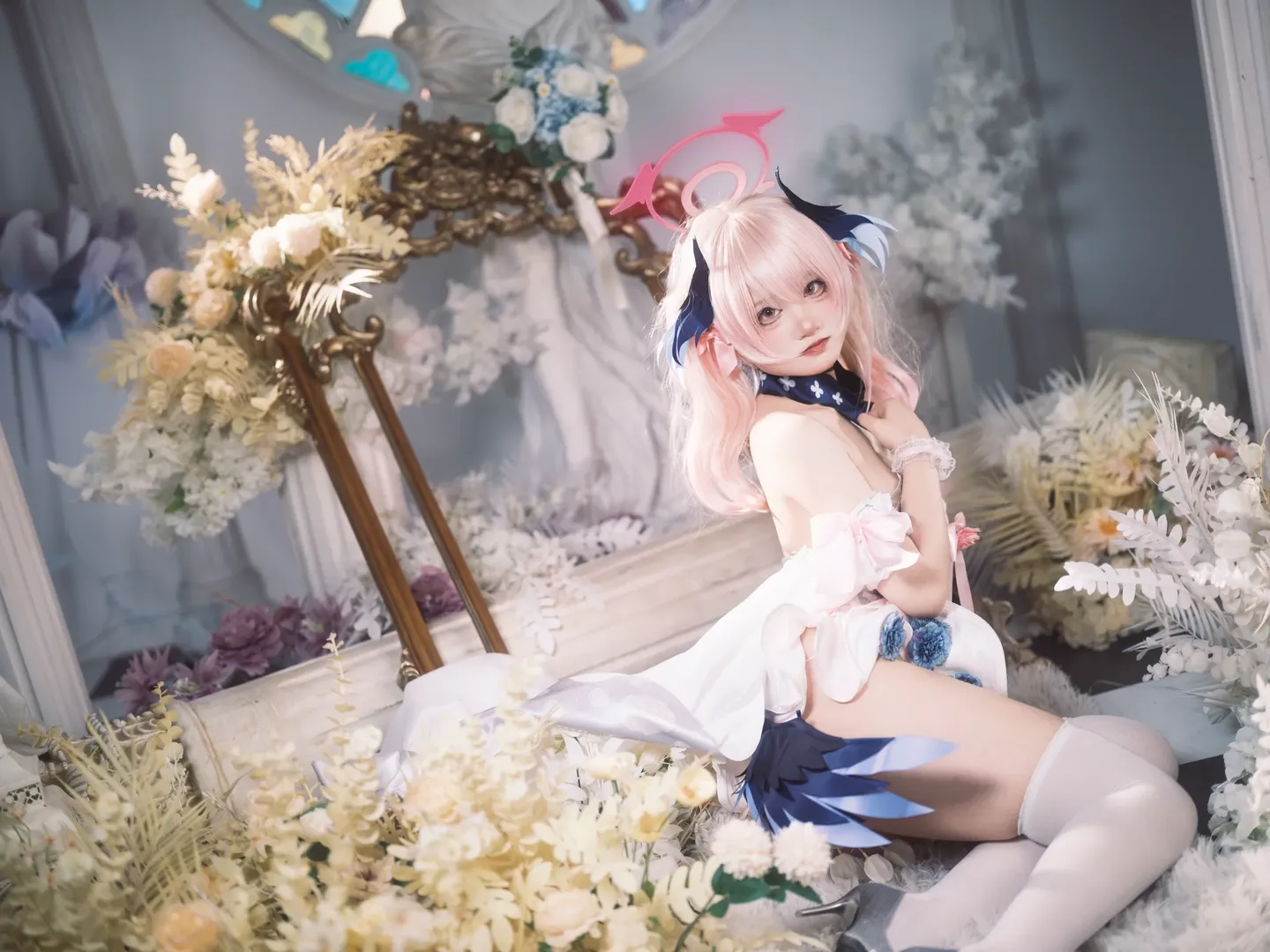 蔚蓝档案, 下江小春cos, cosplay摄影, 白色丝袜cos, 教堂风写真 - 第5张