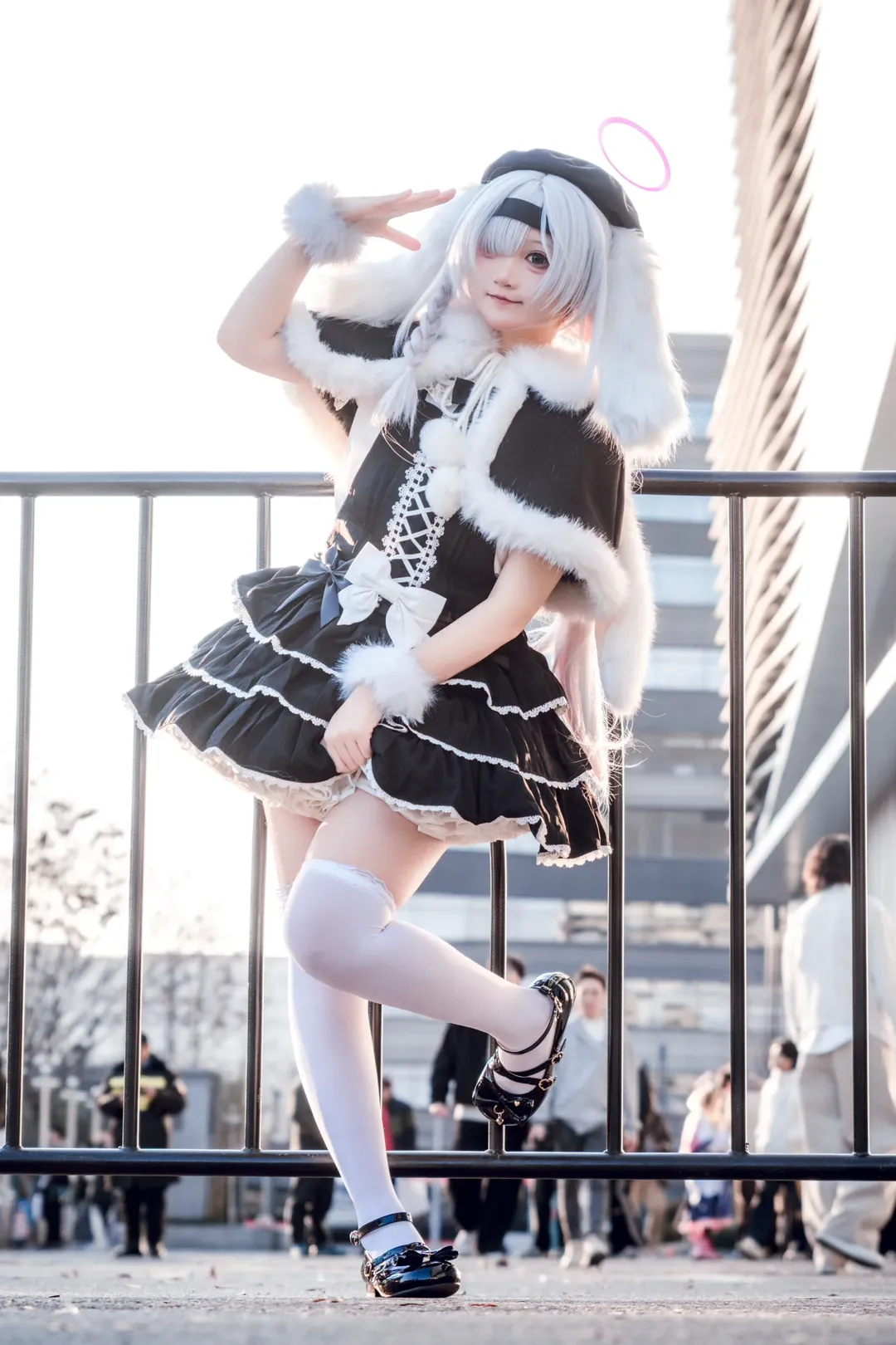 蔚蓝档案, 普拉娜cos, 白色过膝袜, 私设摄影, 垂耳兔cos - 第1张