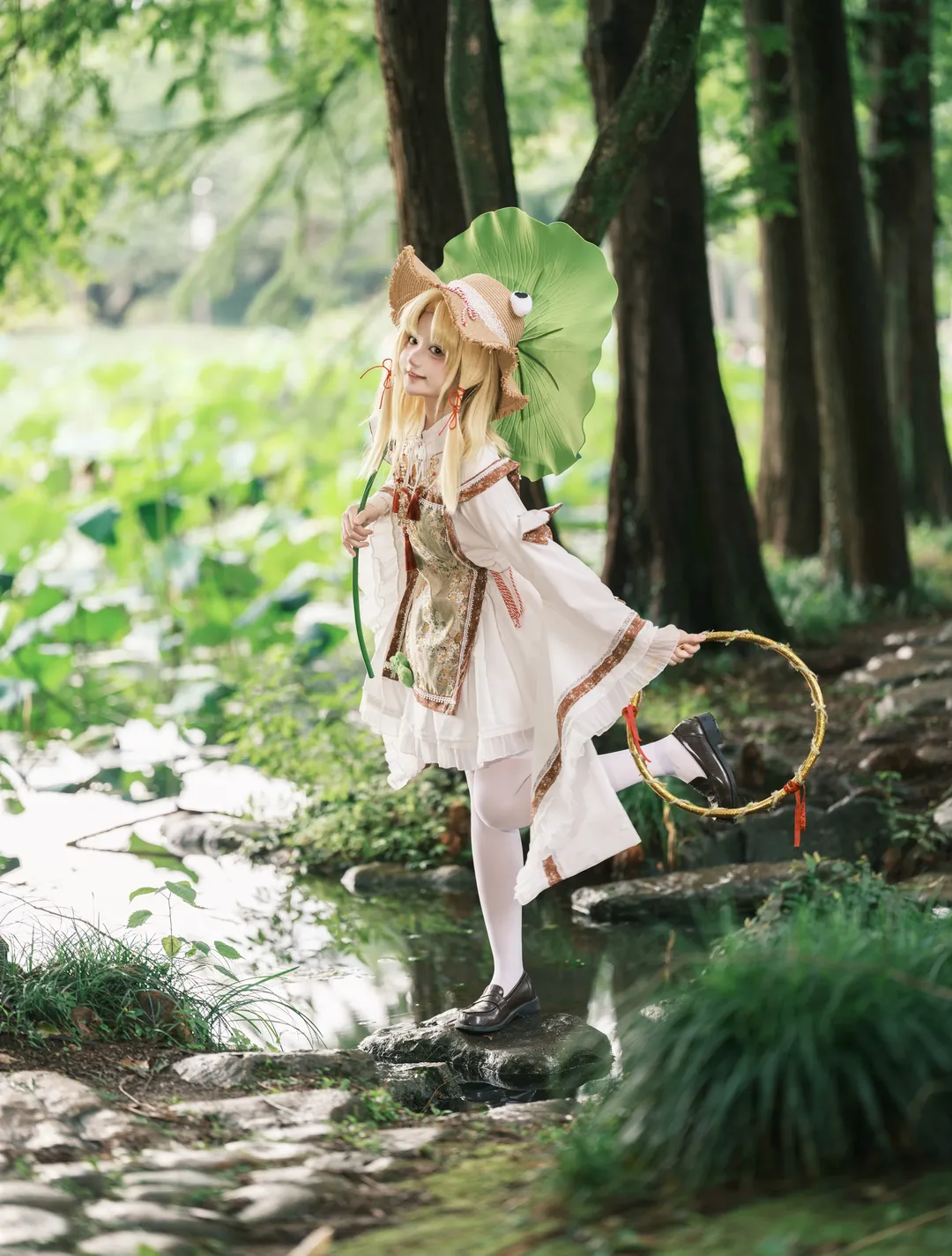 Anime girl, Touhou Project, Summer atmosphere, Moriya Suwako cosplay, Cosplay location shoot - Image 2