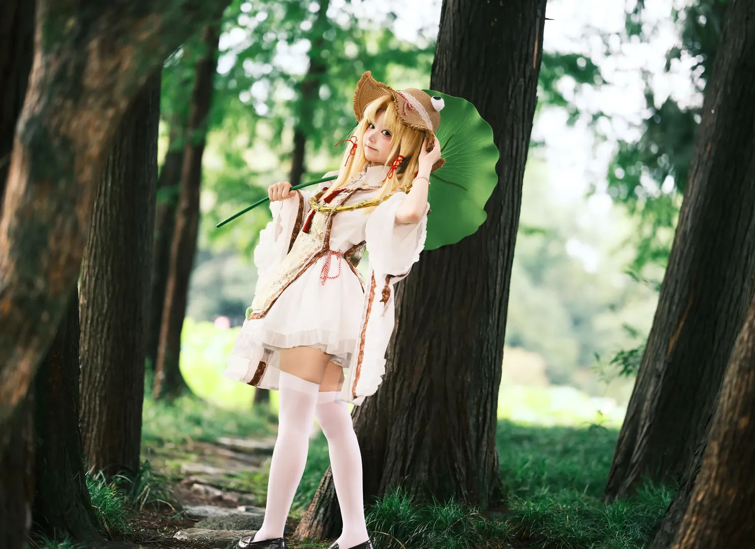Anime girl, Touhou Project, Summer atmosphere, Moriya Suwako cosplay, Cosplay location shoot - Image 4