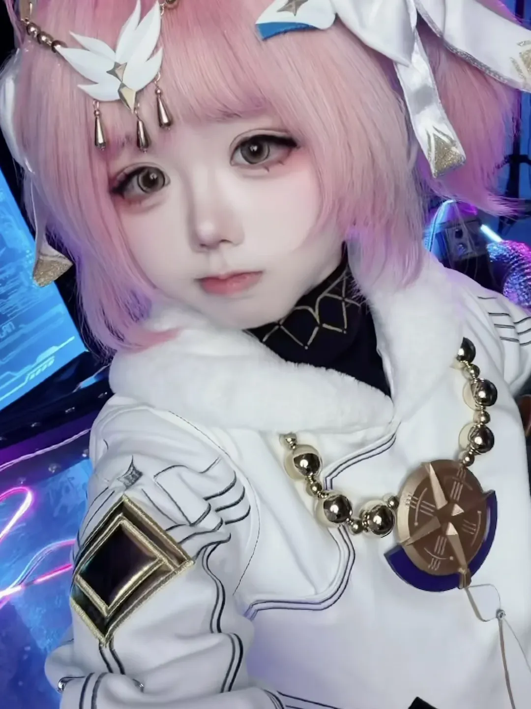 Aemeath Cosplay, Anime cosplay, Pink-haired girl, Cyberpunk style, Doll makeup