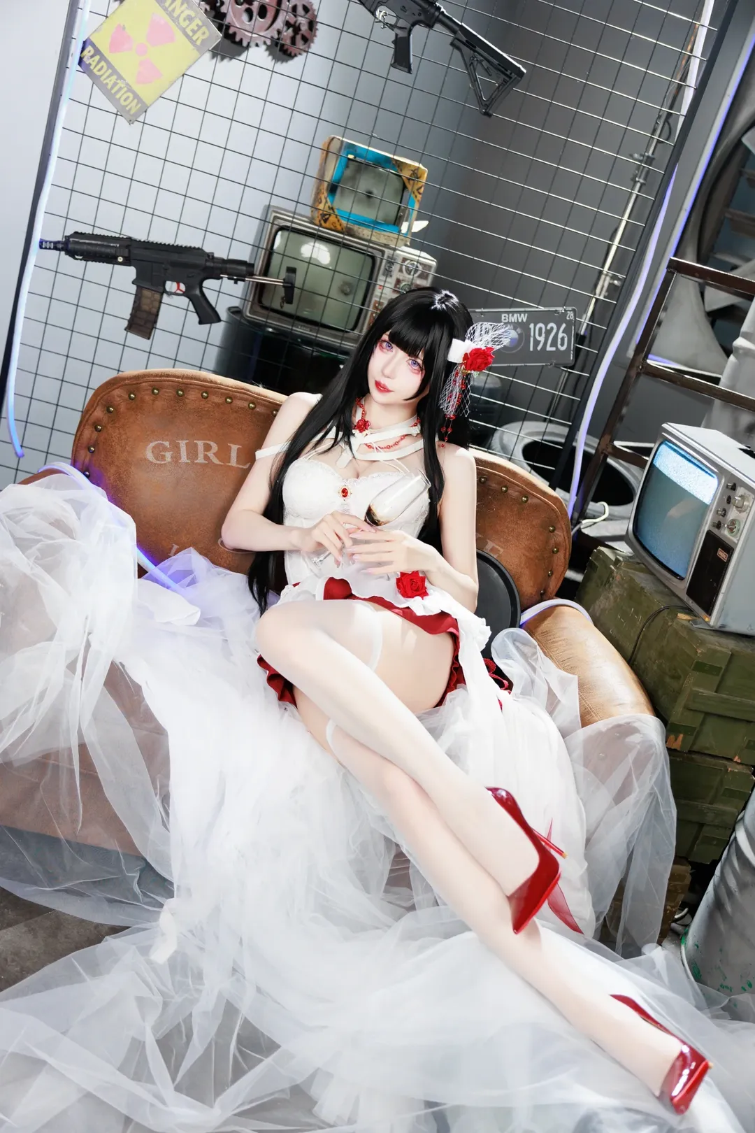 白丝, 米哈拉cos, cosplay摄影, nikke胜利女神, 大长腿 - 第4张
