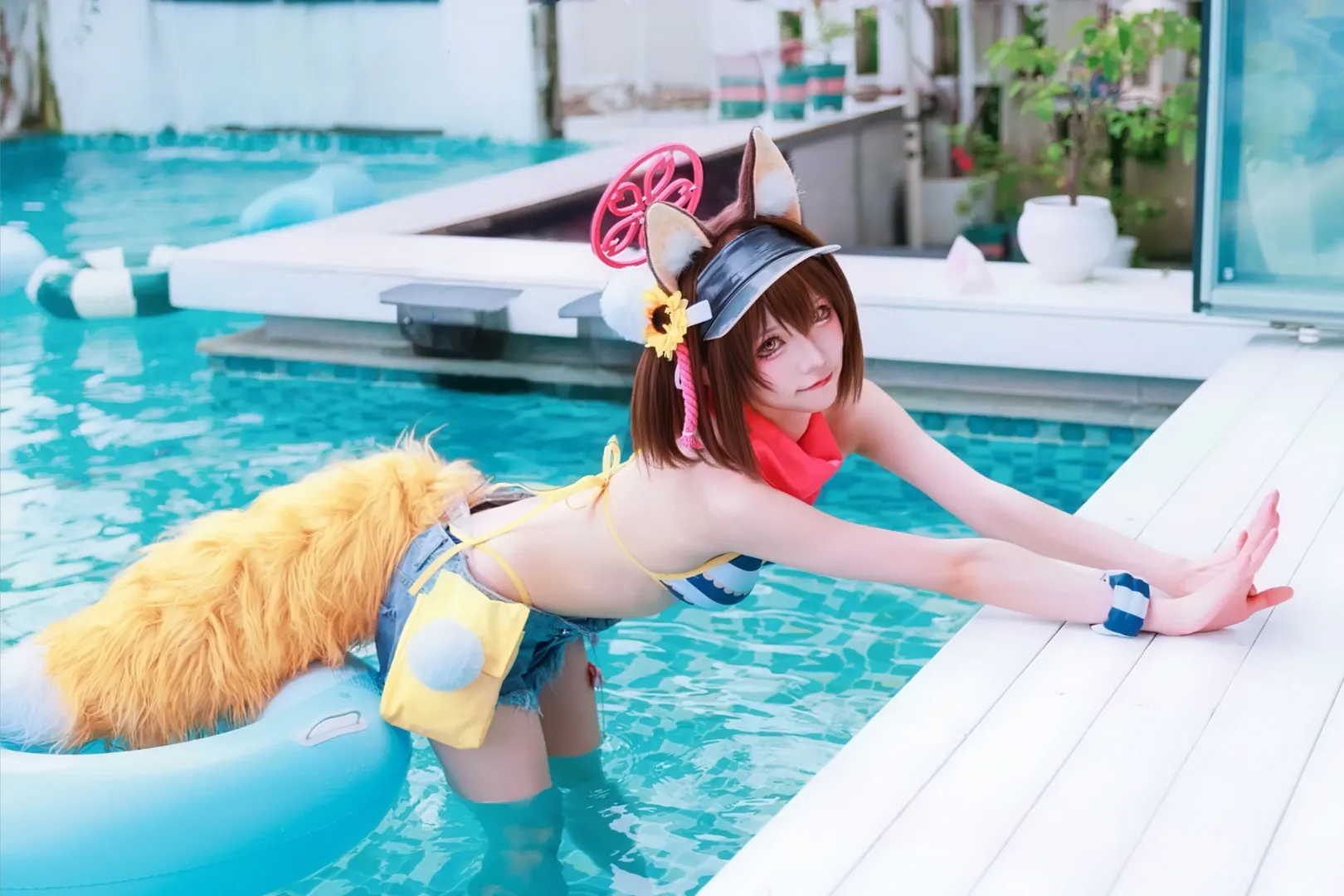 ブルーアーカイブ, 夏の水着, コスプレ撮影, 久田イズナ コスプレ, ウォーターアミューズメント - 1枚目