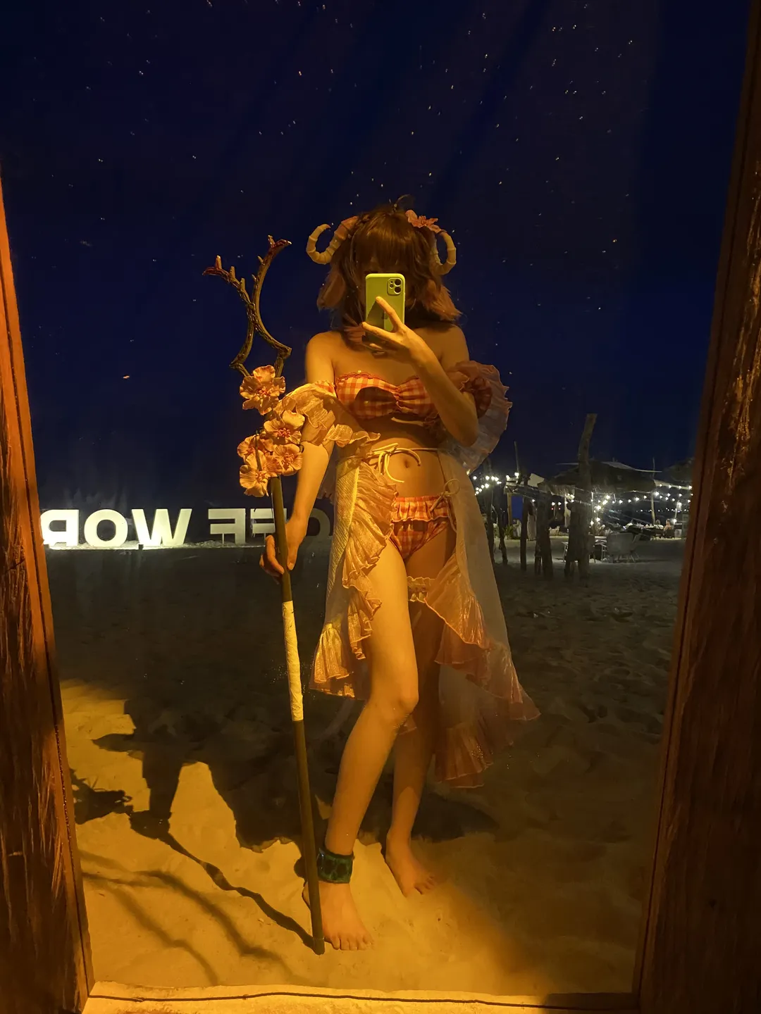 海辺の写真, アークナイツ, 水着コスプレ, エイヤフィヤトラ コスプレ, 火山旅夢 - 5枚目