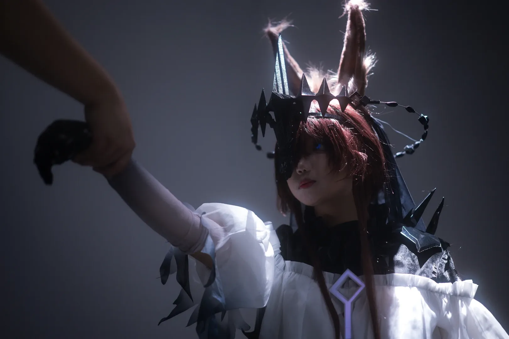 明日方舟, 阿米娅cos, 暗黑风cos, 兽耳, 红发摄影