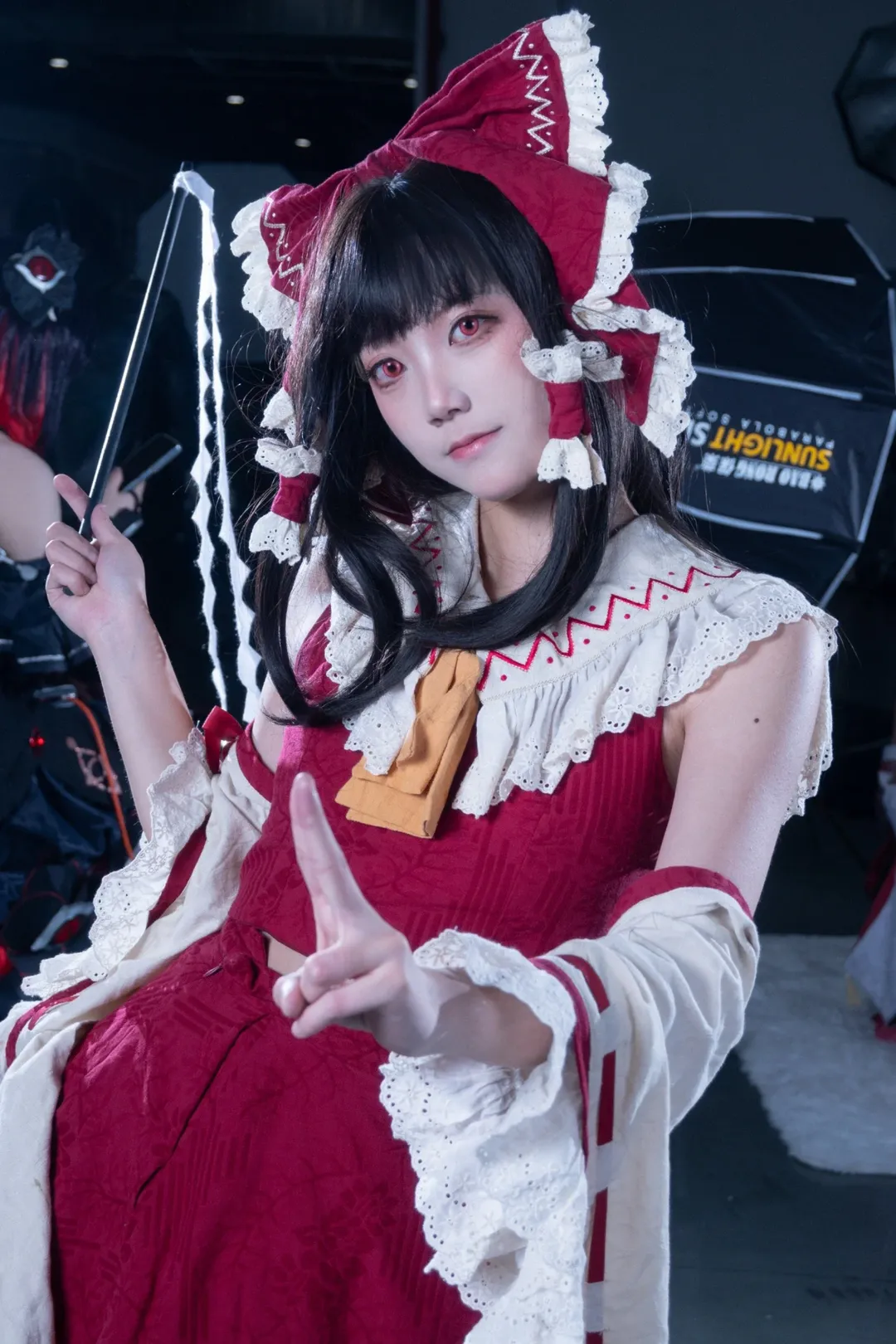博丽灵梦cos, 东方project, 漫展场照, 二次元cosplay, 苏州漫展 - 第1张