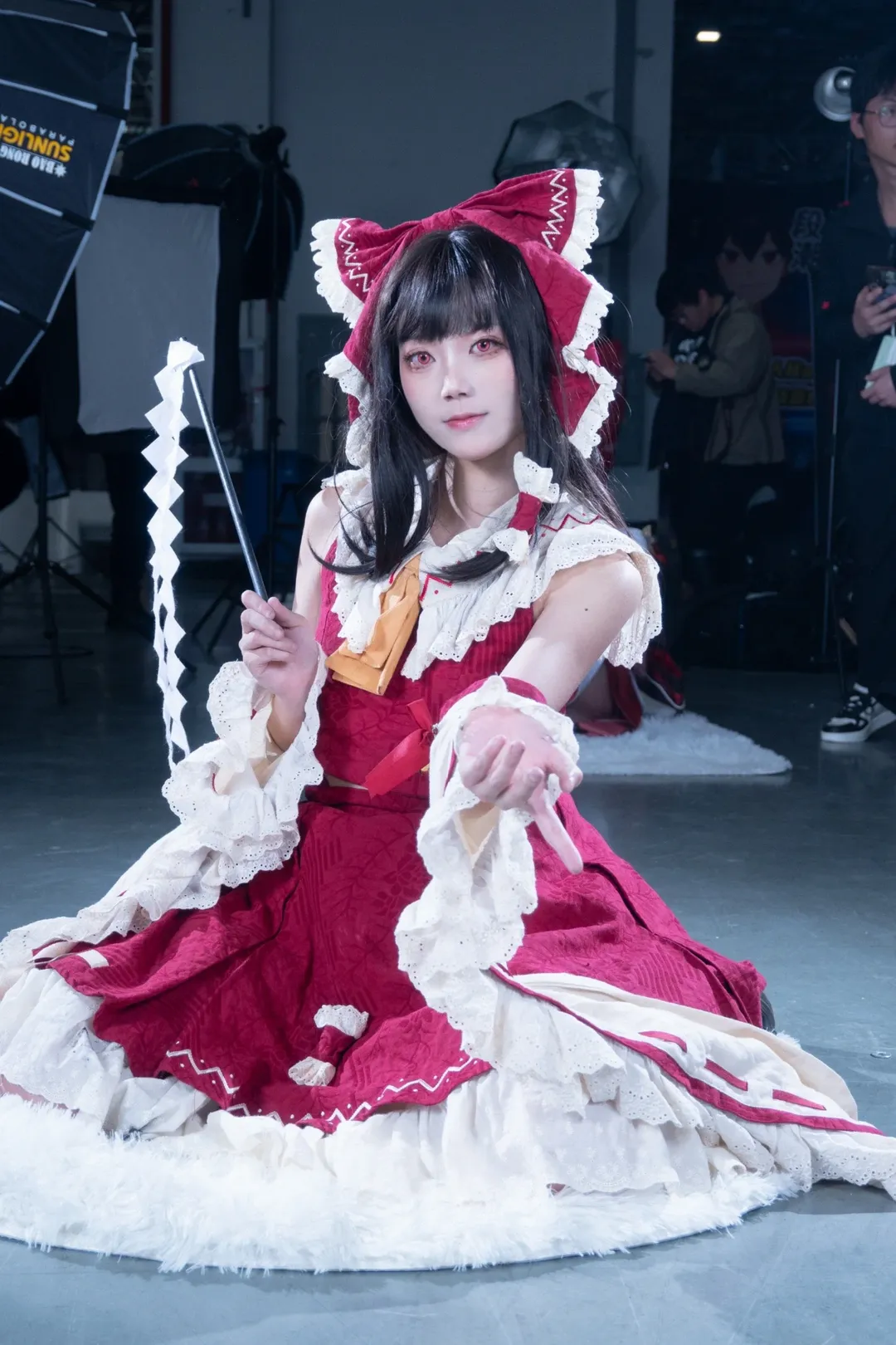 博丽灵梦cos, 东方project, 漫展场照, 二次元cosplay, 苏州漫展 - 第4张