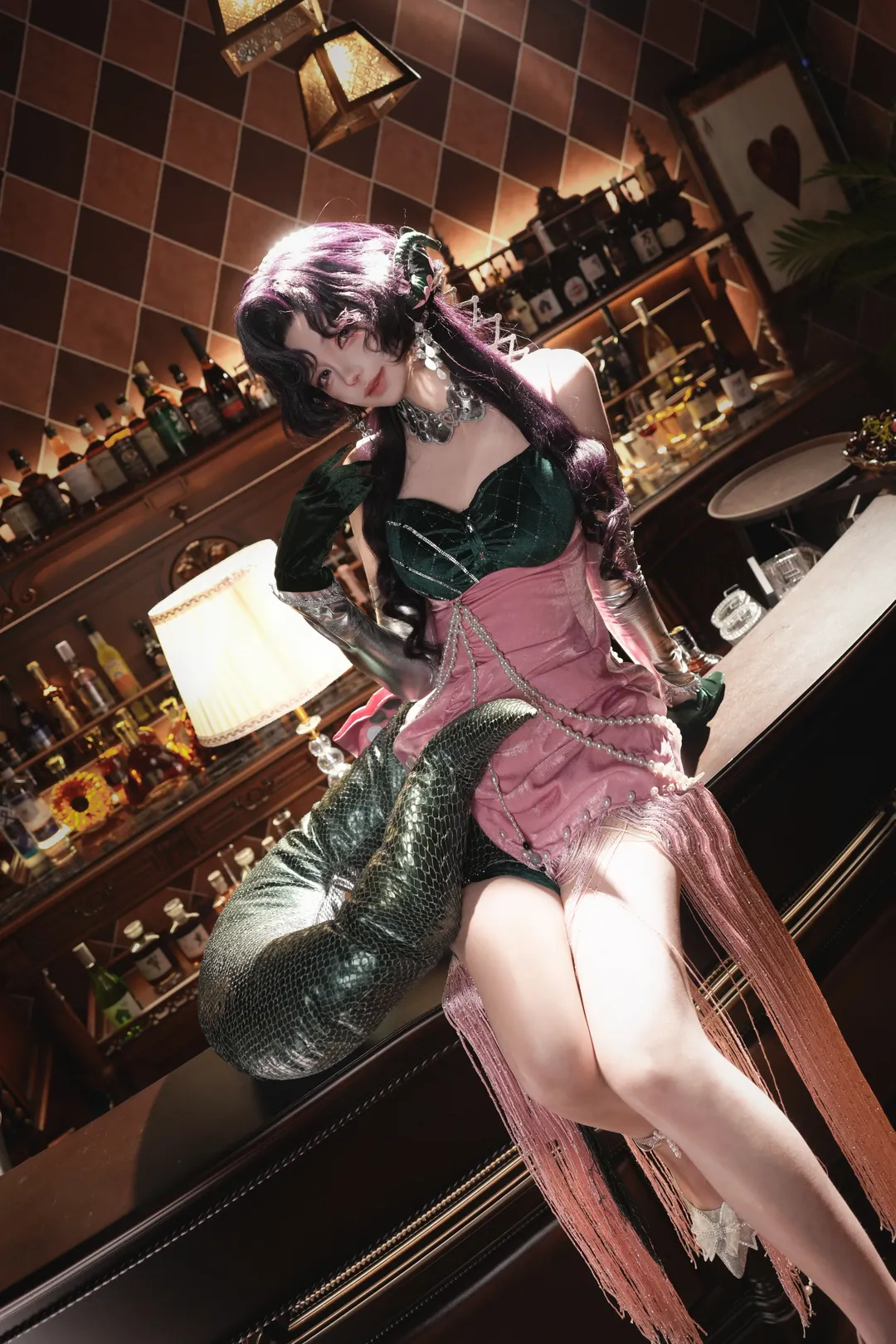 cosplay, 重返未来1999, 天使娜娜cos, 复古吧台, 蛇尾道具 - 第3张