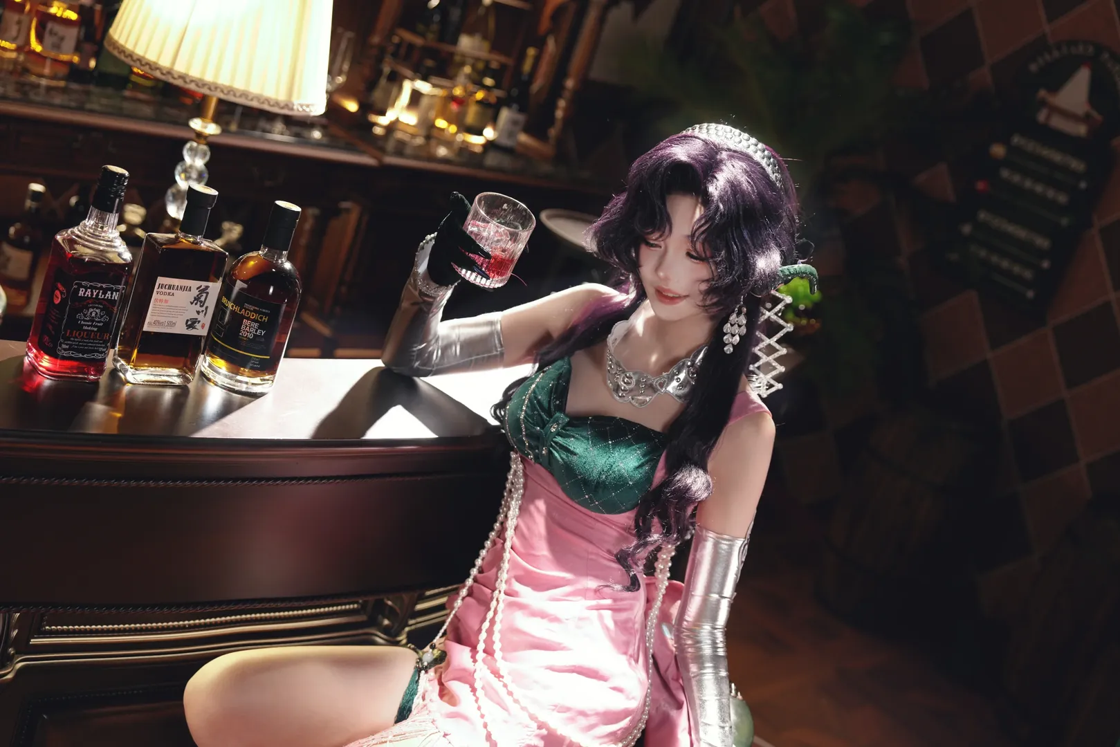 cosplay, 重返未来1999, 天使娜娜cos, 复古吧台, 蛇尾道具 - 第7张