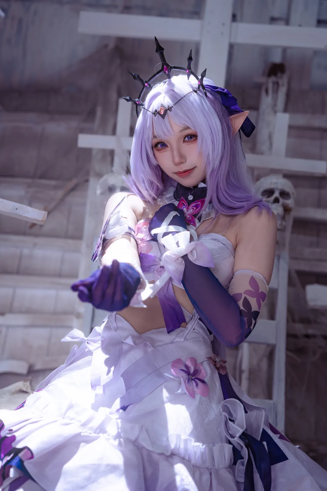 崩壊：スターレイル, キャストリス コスプレ, 廃墟撮影, エルフ耳コスプレ, 紫系コーデ - 3枚目