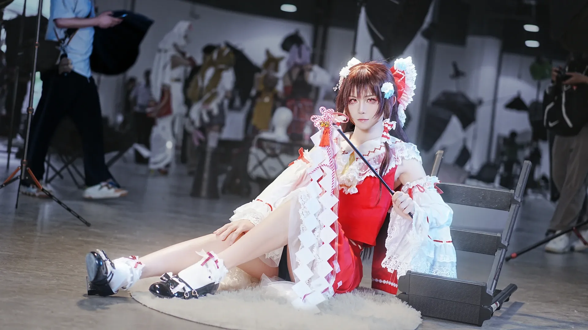 Reimu Hakurei Cosplay, Touhou Project, Red and white shrine maiden, White tights cosplay, Studio cosplay - Image 3