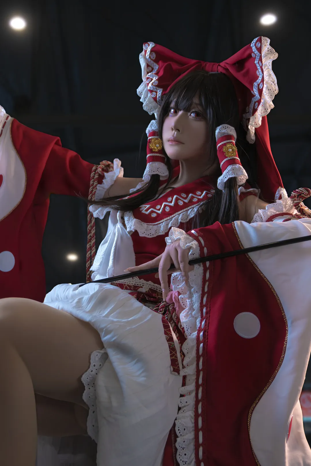 博丽灵梦cos, 东方project, Cosplay摄影, 漫展场照, 巫女服 - 第1张