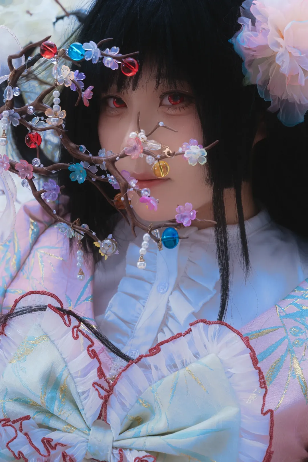 Touhou Project, Houraisan Kaguya cosplay, High-key portrait photography, Red eyes cosplay, Chinese-style fantasy attire