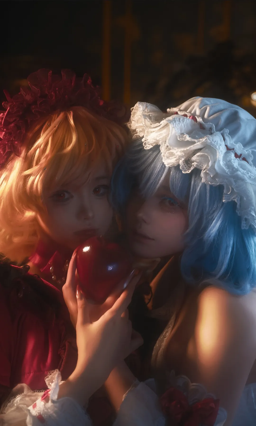 东方project, 蕾米莉亚cos, 双人cosplay, 背德组, 吸血鬼姐妹 - 第1张