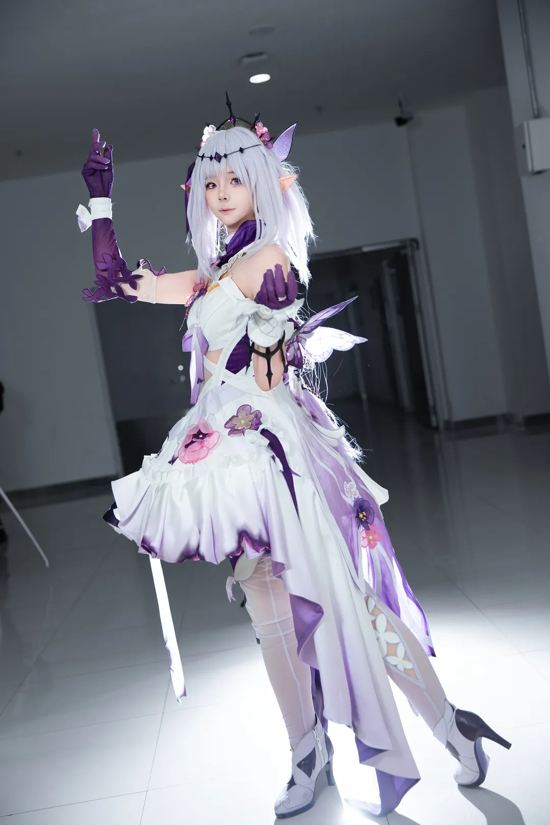崩坏星穹铁道, 漫展场照, 遐蝶cos, cosplay穿搭, 白色丝袜