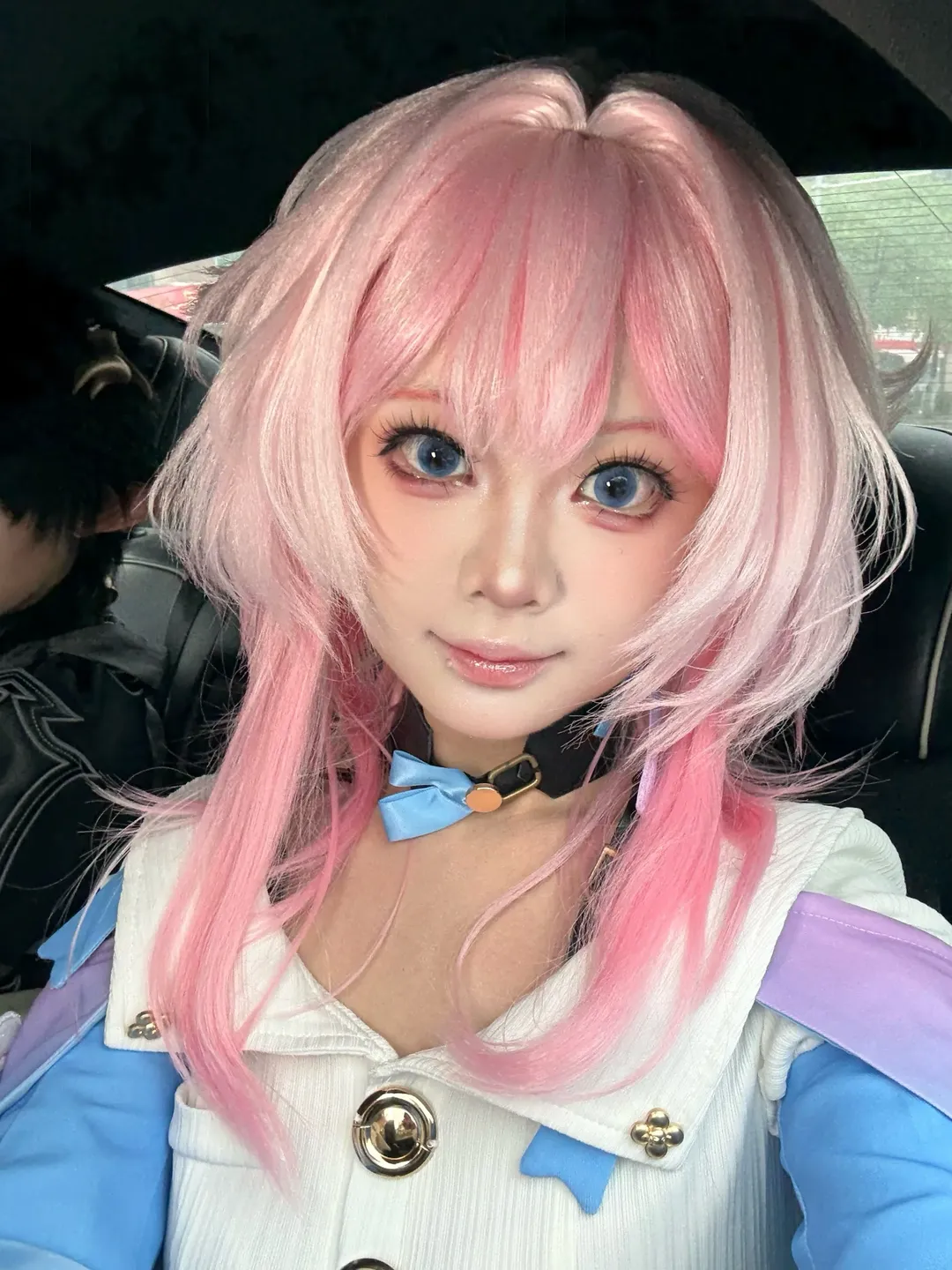 崩壊：スターレイル, 三月なのか コスプレ, 二次元メイク, ピンク髪スタイル, 車内撮影