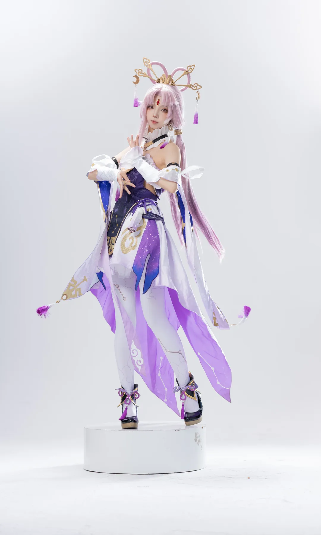 Fu Xuan cosplay, Honkai: Star Rail, White stockings cosplay, Studio photoshoot share, Xianxia style cosplay - Image 5