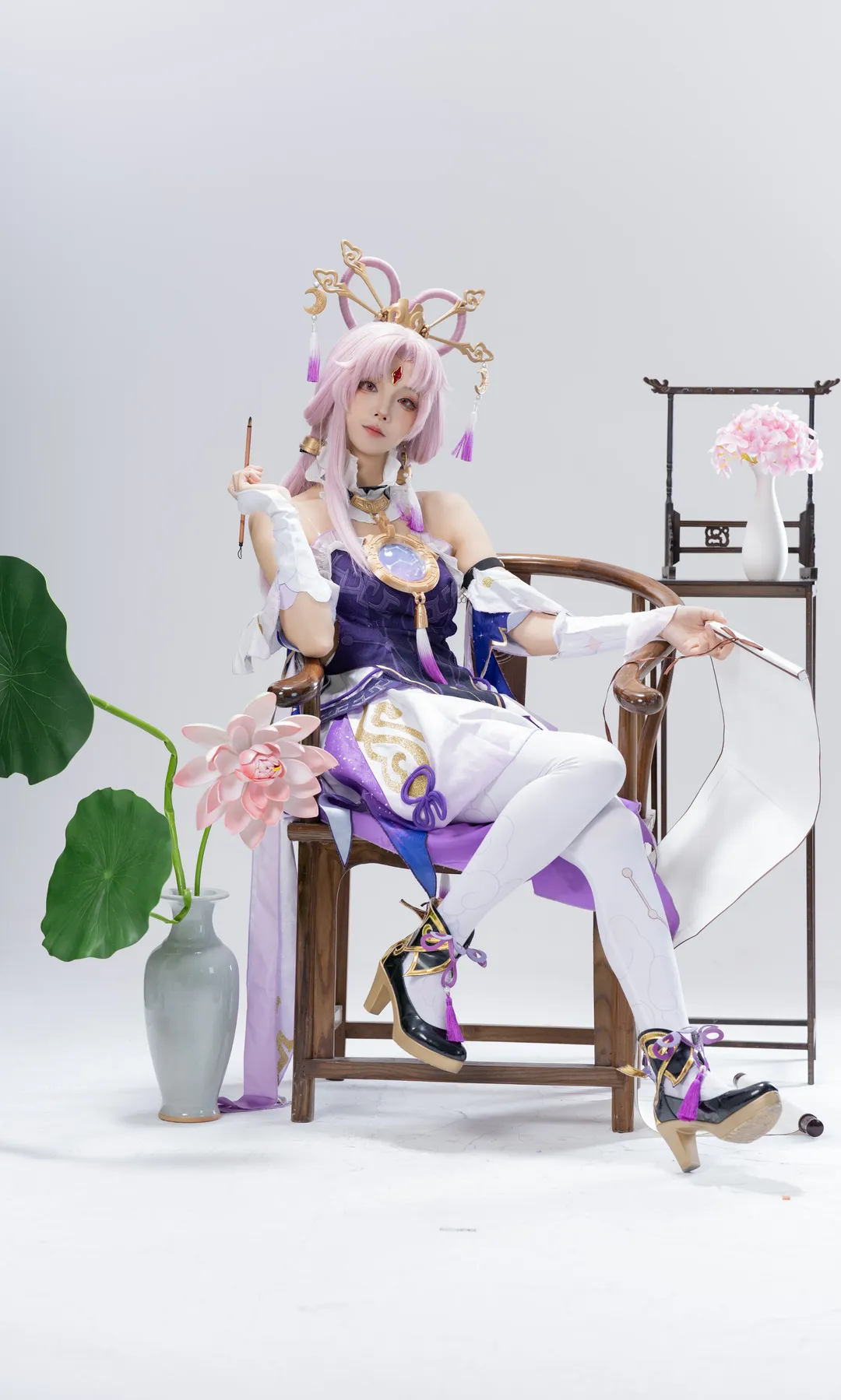 Fu Xuan cosplay, Honkai: Star Rail, White stockings cosplay, Studio photoshoot share, Xianxia style cosplay
