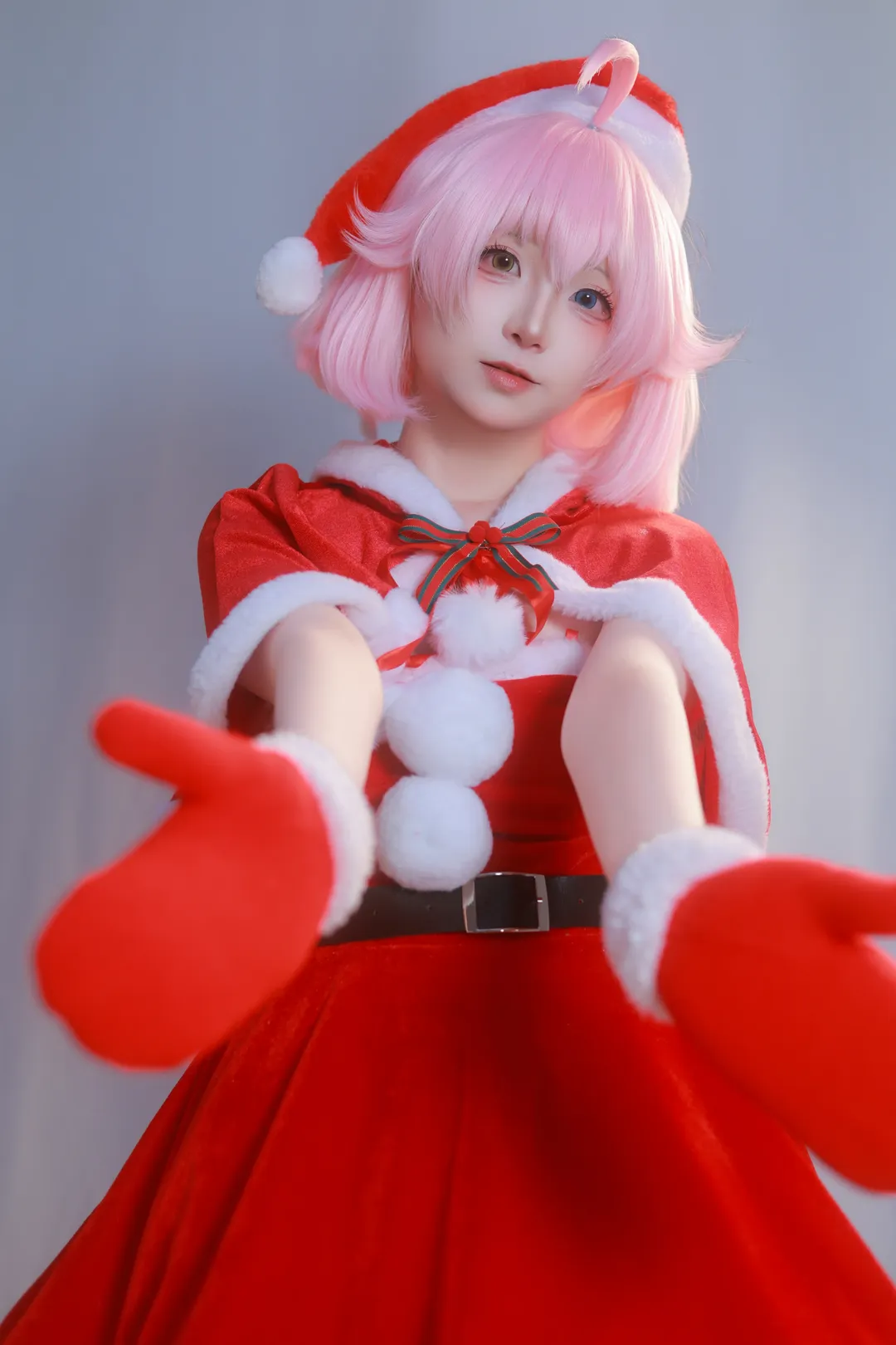 蔚蓝档案, 小鸟游星野cos, cosplay动作参考, 白丝穿搭, 圣诞cos - 第5张