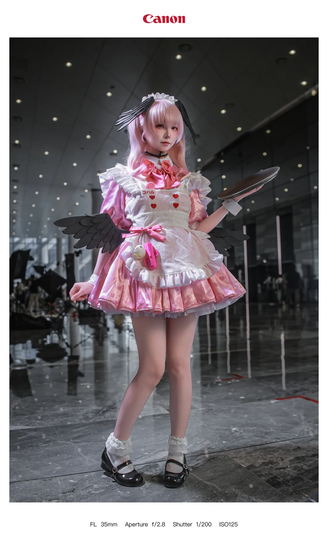 漫展场照, 下江小春cos, 漫展摄影, 女仆装cosplay, 动作指导 - 第2张