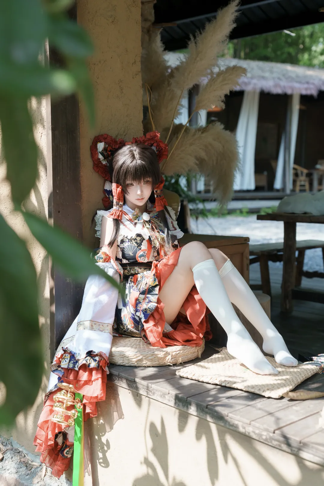 博丽灵梦cos, 东方project, 白丝, 和风巫女, 庭院写真