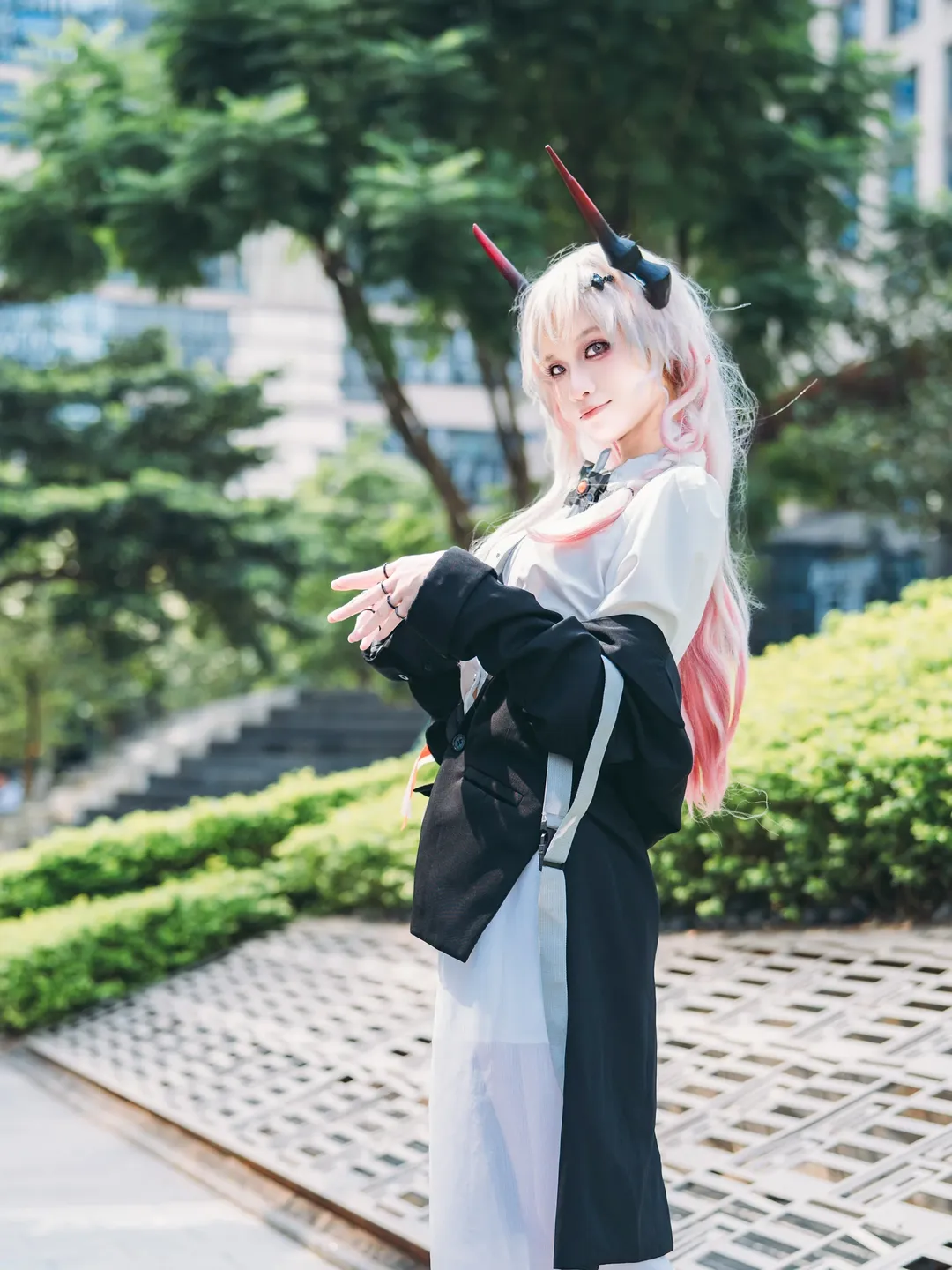 二次元撮影, イベント写真, アークナイツ, テレジアコスプレ, コスプレシェア - 1枚目