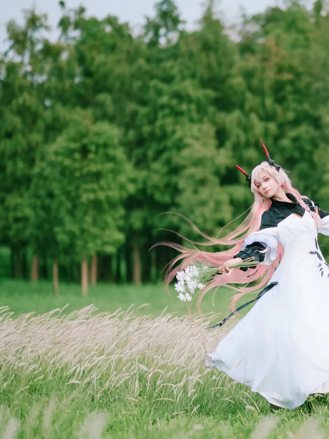 アウトドア撮影, アークナイツ, テレジアコスプレ, アクションショット, 雪山降臨 - 1枚目
