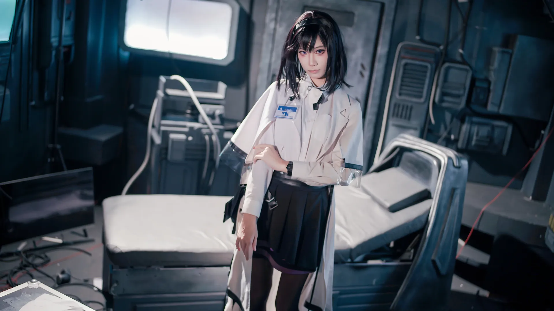アークナイツ, 黒ストッキング, コスプレシェア, プリーステス コスプレ, SF制服 - 2枚目