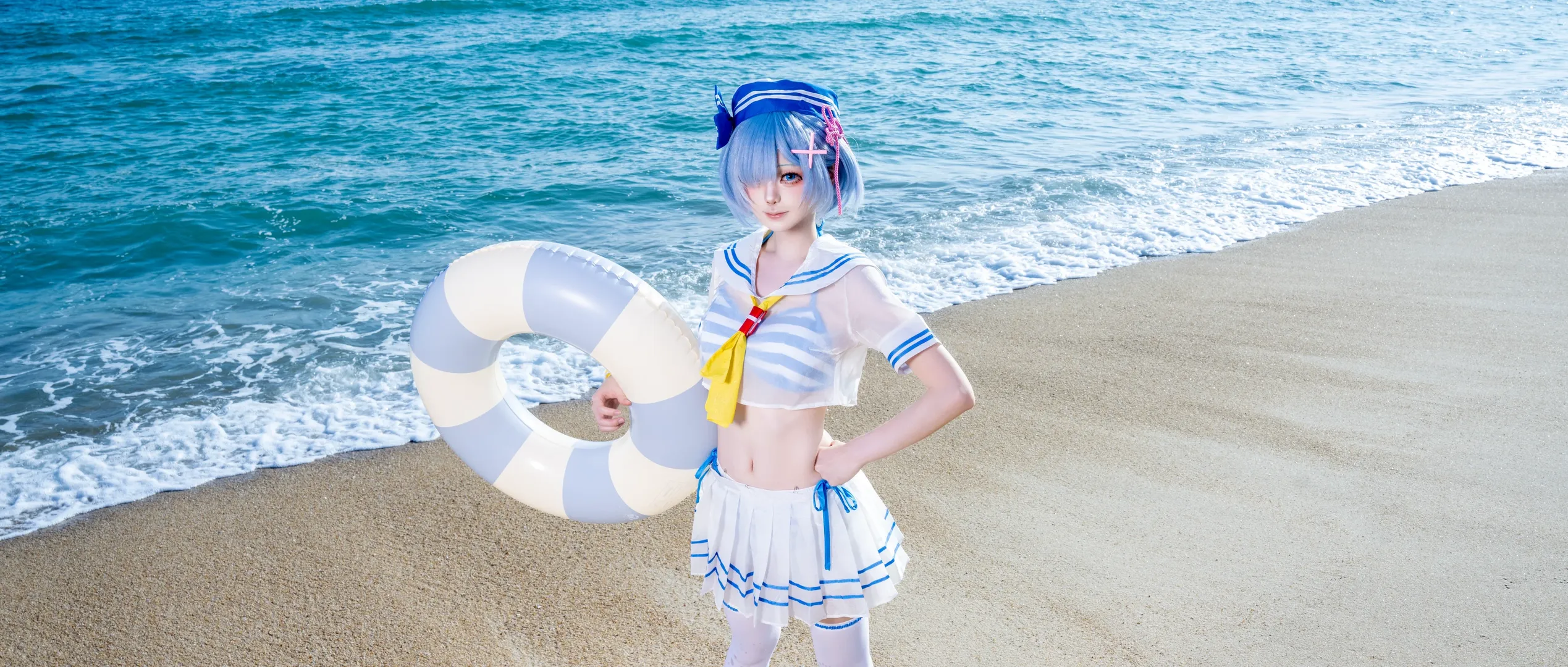 蕾姆cos, cosplay分享, 白丝穿搭, 海滩写真, 夏日海边 - 第2张