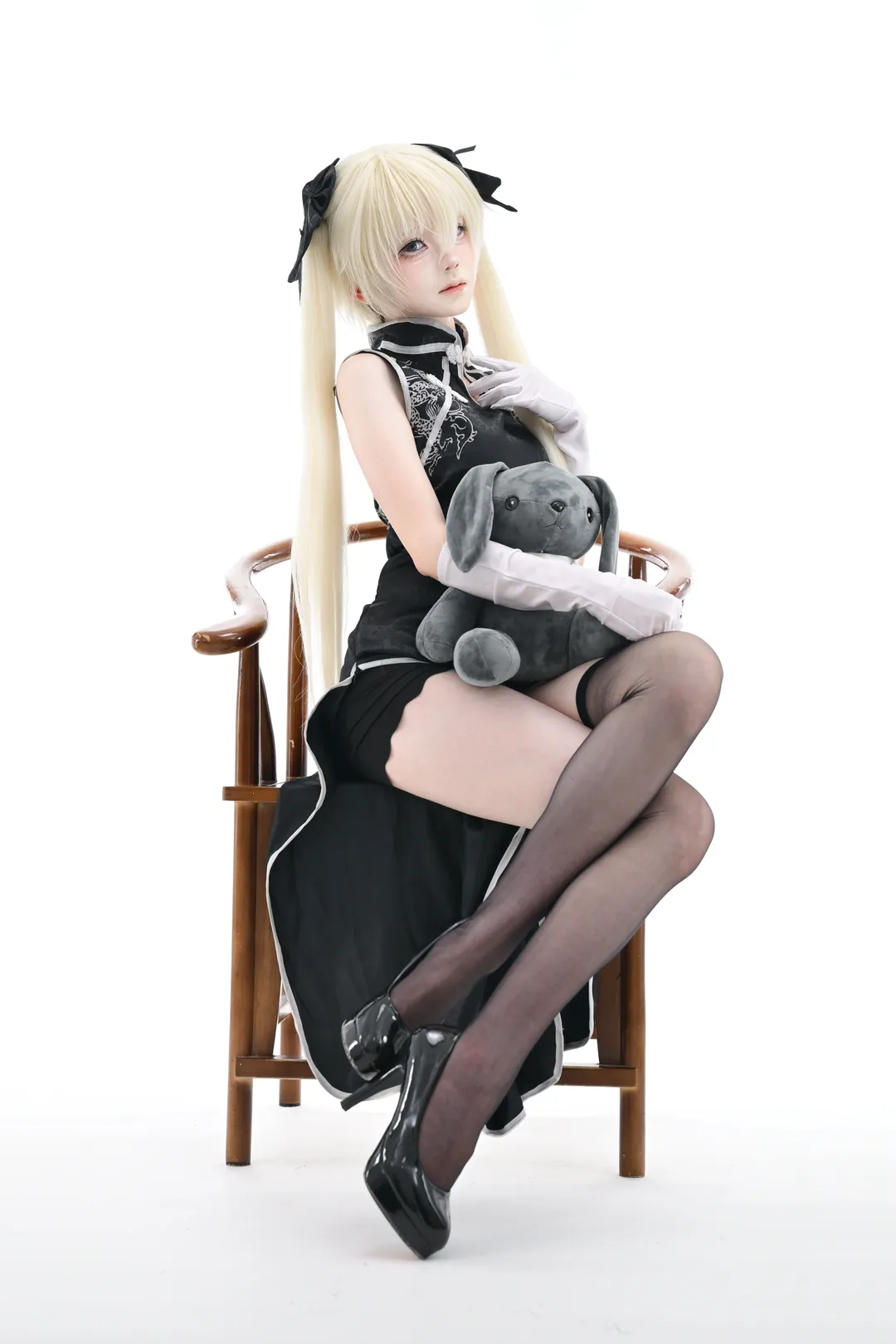 春日野穹cos, cosplay摄影, 白毛双马尾, 黑丝穿搭, 改良旗袍 - 第2张