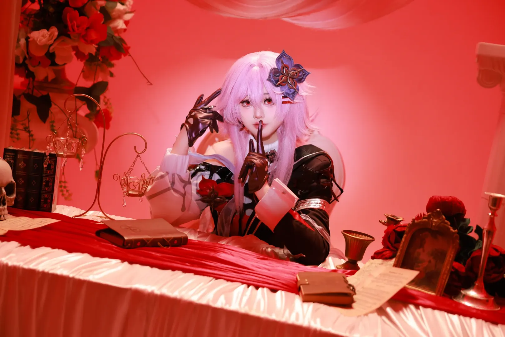 Character accuracy, Honkai: Star Rail, Evernight cosplay, Cosplay photography, Dark Gothic - Image 4