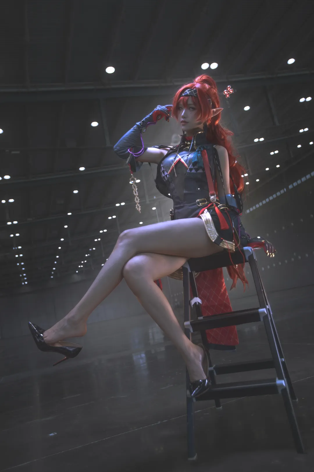 鸣潮, cosplay摄影, 吟霖cos, 红发精灵, 高跟穿搭 - 第2张