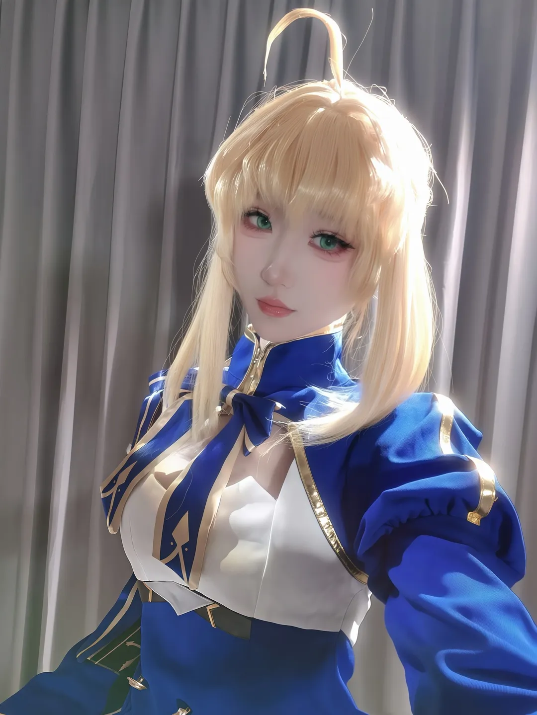 Honkai: Star Rail, ACG Cosplayer, Saber cosplay, Blonde hair, Blue Knight - Image 2
