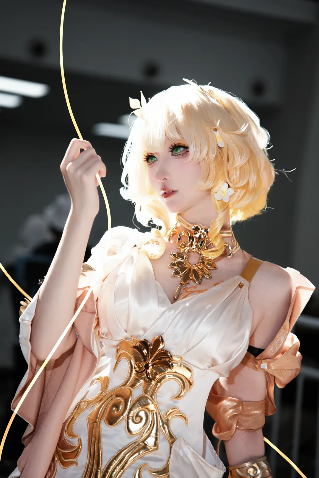 阿格莱雅cos, 崩坏星穹铁道, 漫展返图, cosplay穿搭, 金色系cos - 第1张