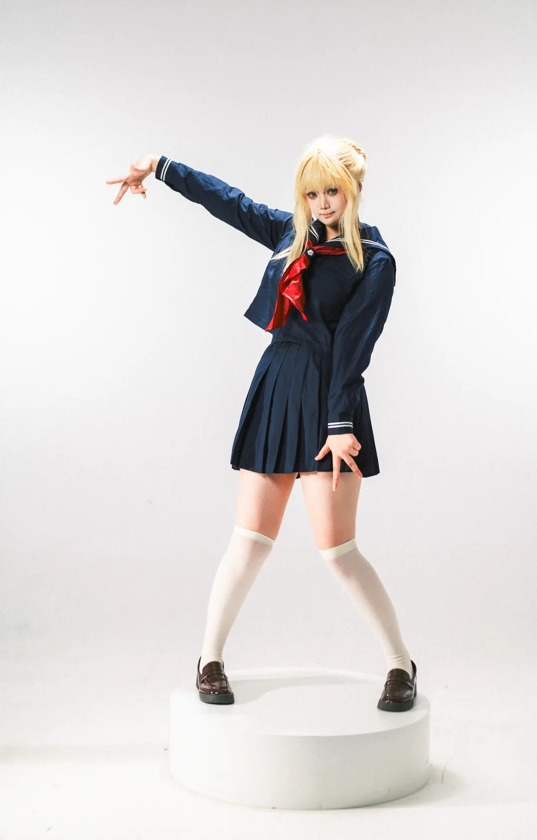 阿尔托莉雅cos, FGO, 棚拍人像, 水手服制服, 过膝白丝 - 第6张